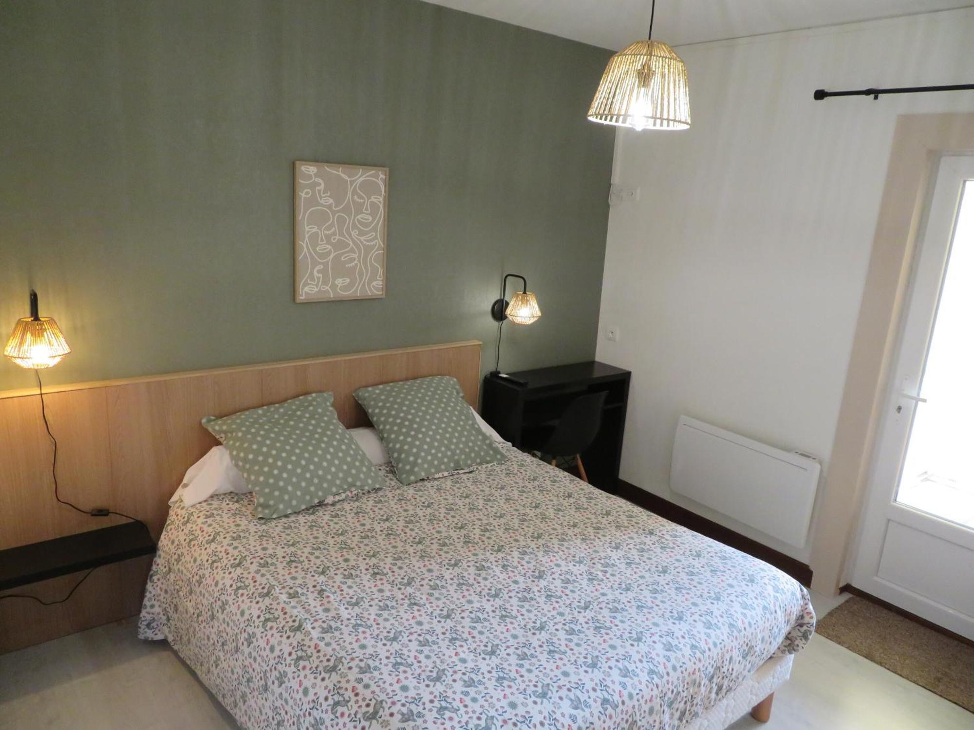 Auberge D'Ici Et D'Ailleurs Cressensac-Sarrazac Habitación foto