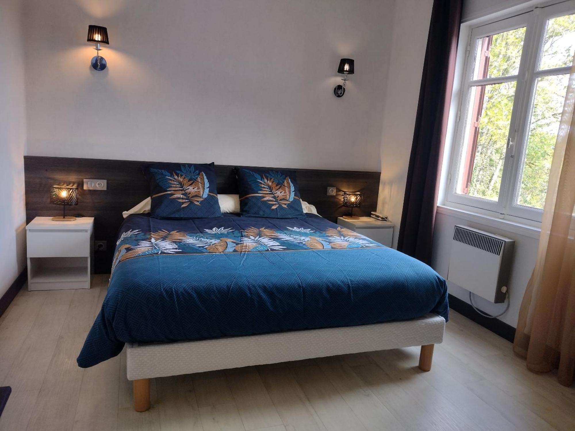 Auberge D'Ici Et D'Ailleurs Cressensac-Sarrazac Habitación foto